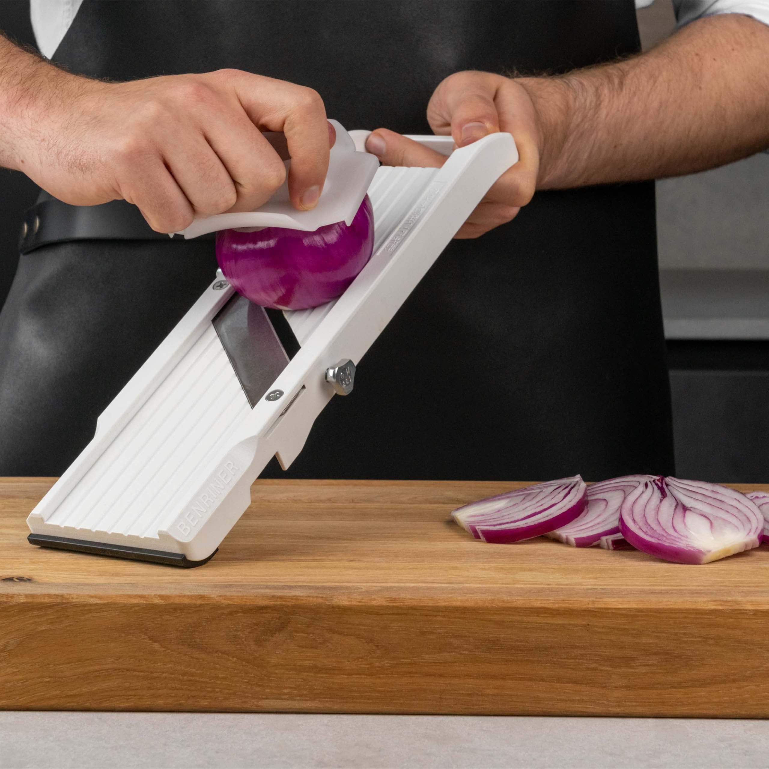 Amazon.com: Benriner Mandoline Slicer, with 4 Japanese